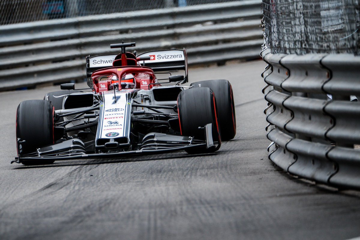 Kimi a la mira del Gran Premio 300°, por Elian Roberto.