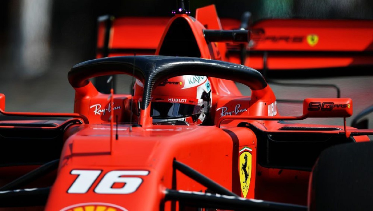 La dupla de Ferrari se queda con lo mejor del viernes en Alemania