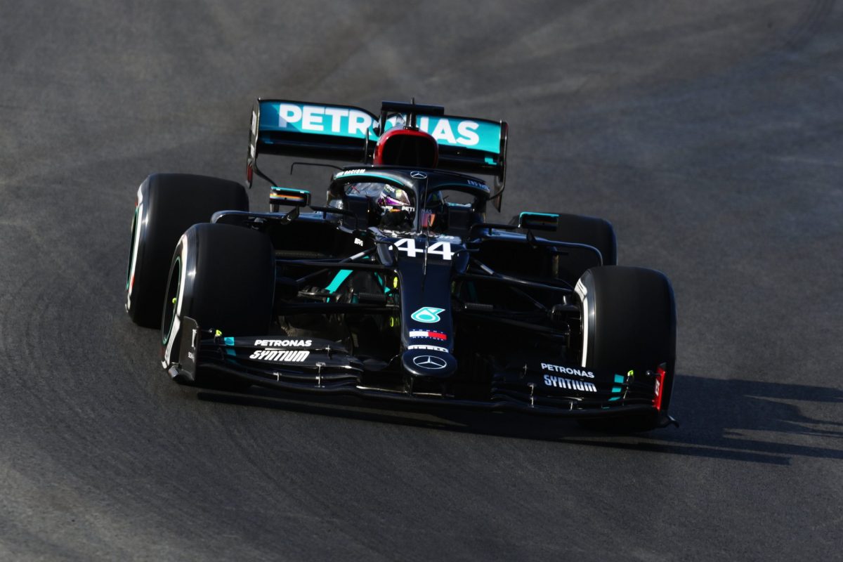 Lewis Hamilton abre la actividad del viernes en Barhein