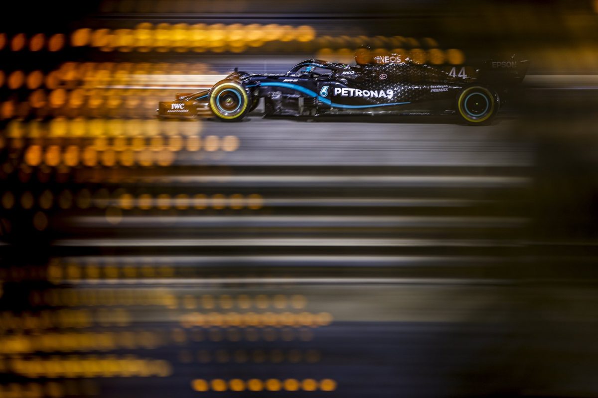 IMPARABLE: Hamilton se lleva la pole en Barhein, la n°98 en su carrera