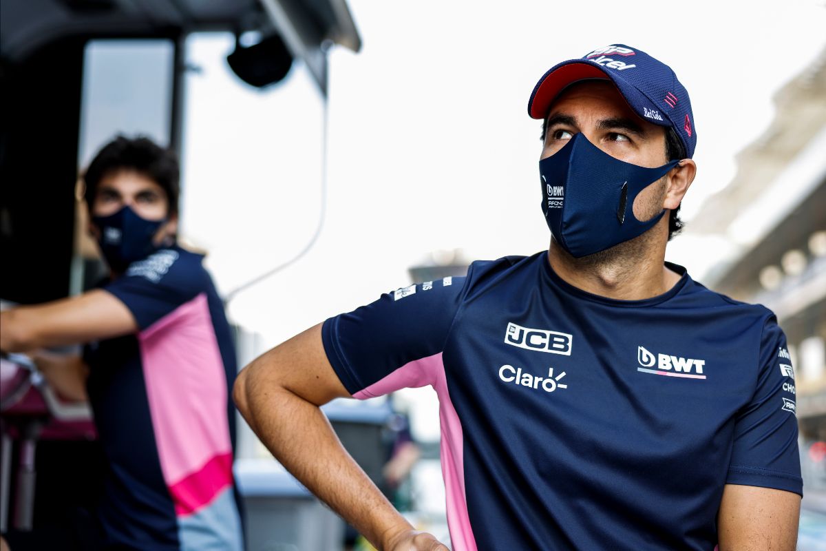 Sergio Pérez, decepcionado tras abandonar el GP de Abu Dhabi