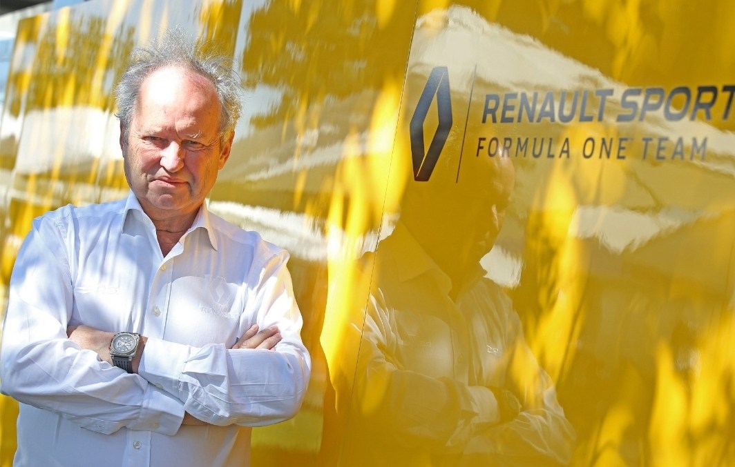 Renault anuncia la salida de Jerome Stoll