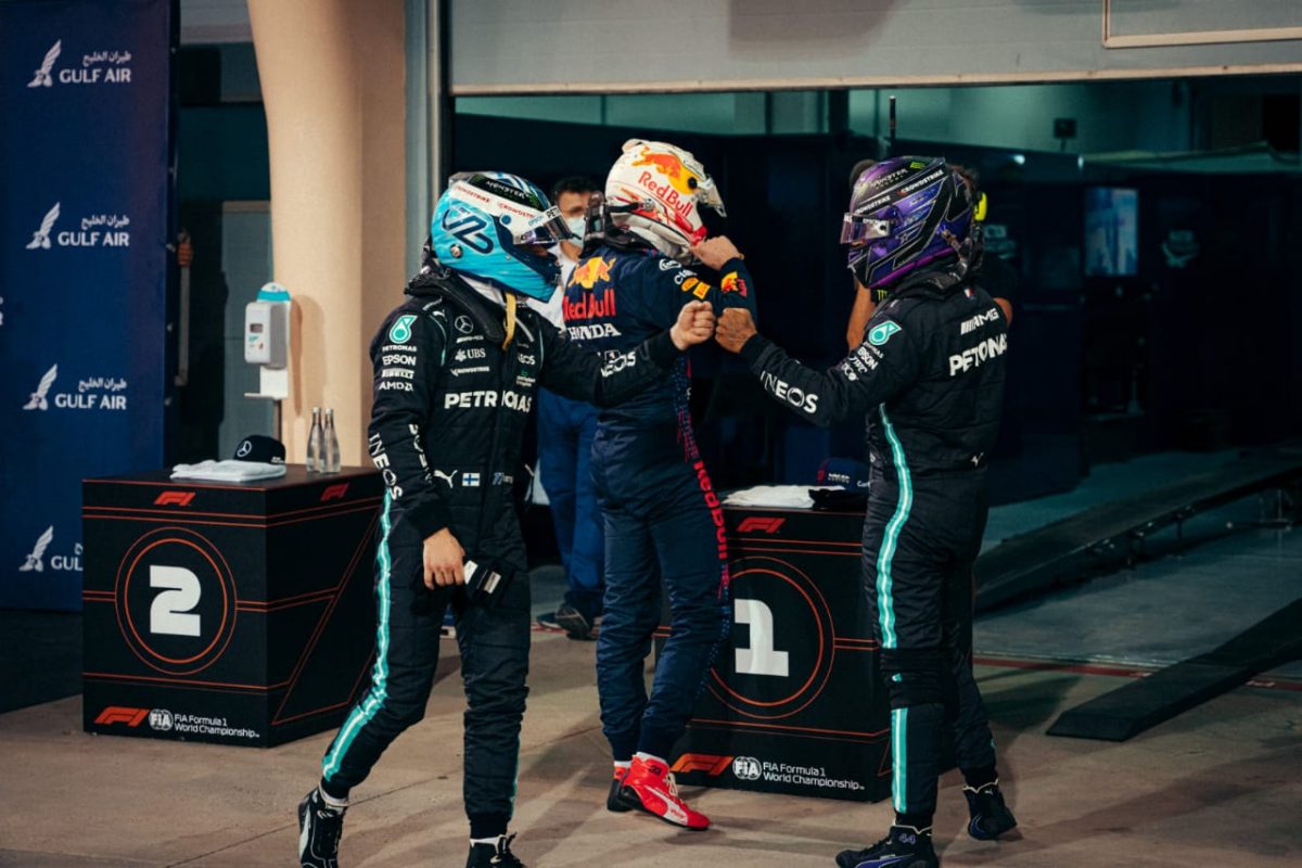 Mercedes mejora pero sigue detrás de Red Bull