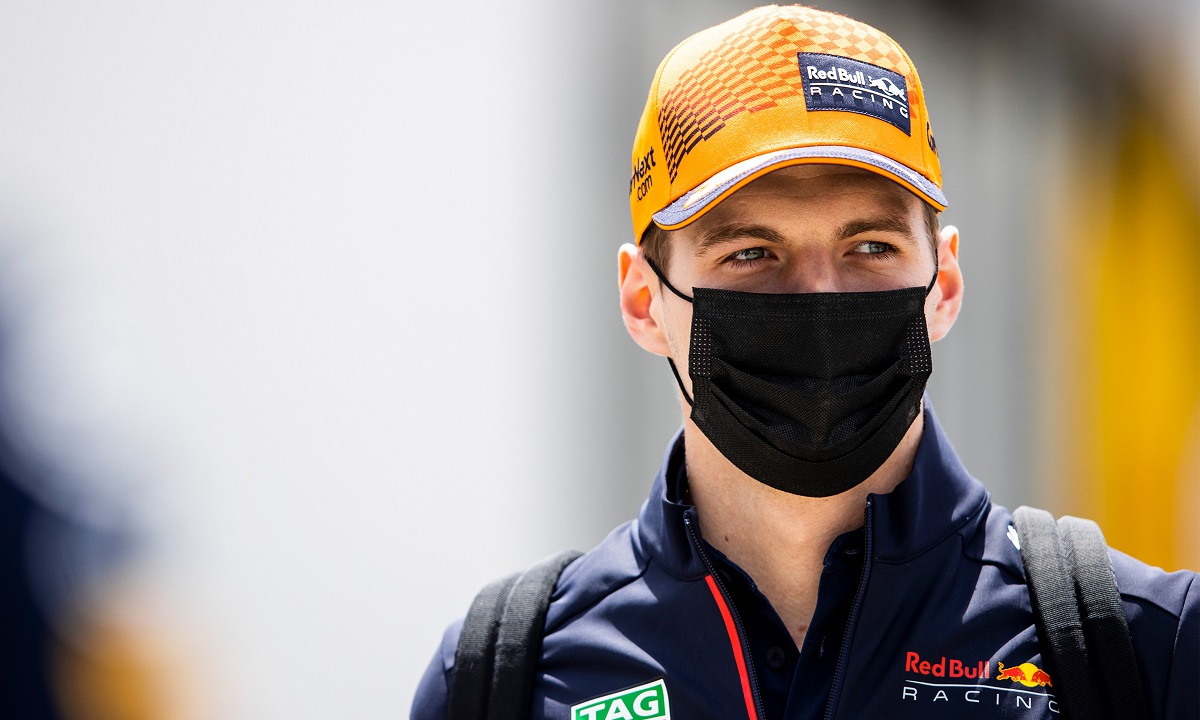 Verstappen reafirma que se quedará con Red Bull