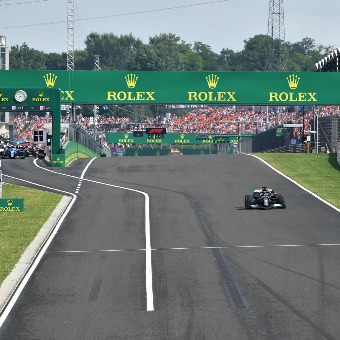 Mercedes reconoce el error en la estrategia de Lewis en Hungría