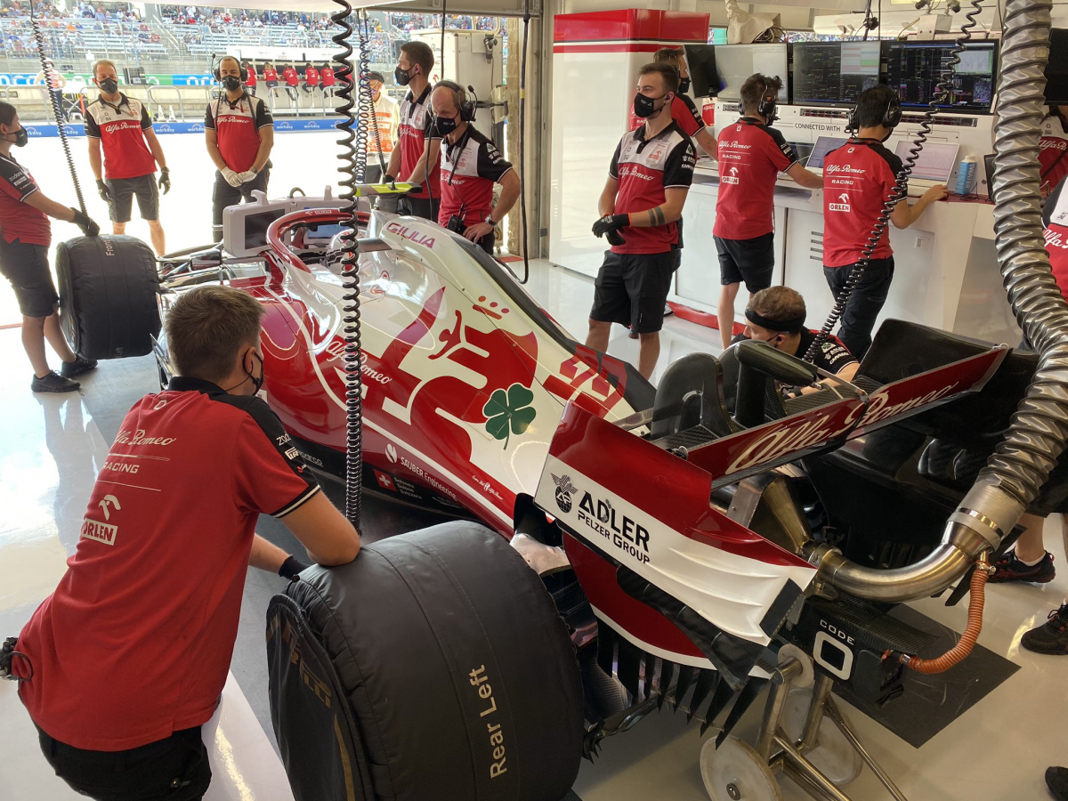 Un viernes sólido para Alfa Romeo en Austin