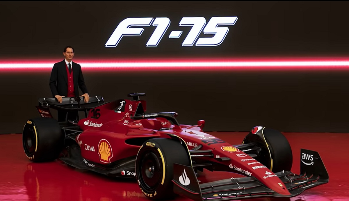 John Elkann, presidente de Ferrari, dirigiéndose a los Tifosi. (Imagen TV: Ferrari)