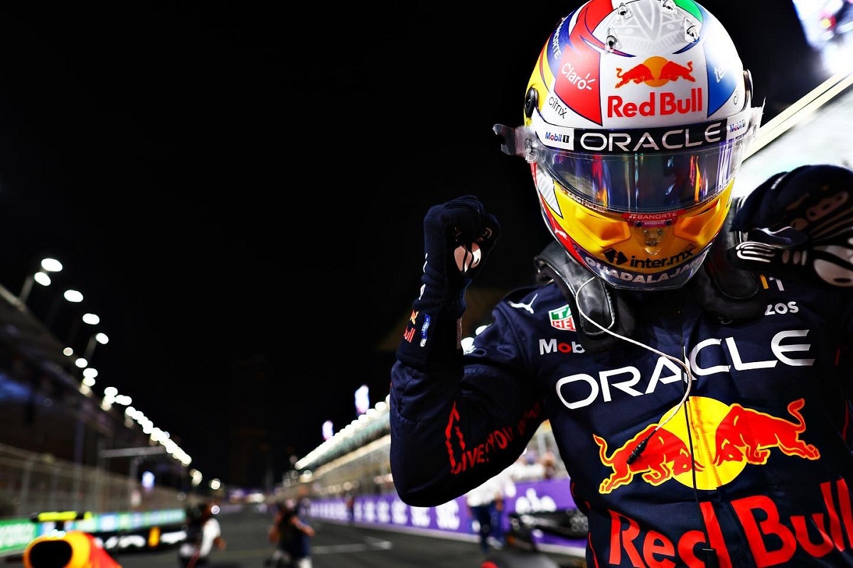 Pérez celebra su primera pole. (Oracle Red Bull Racing)