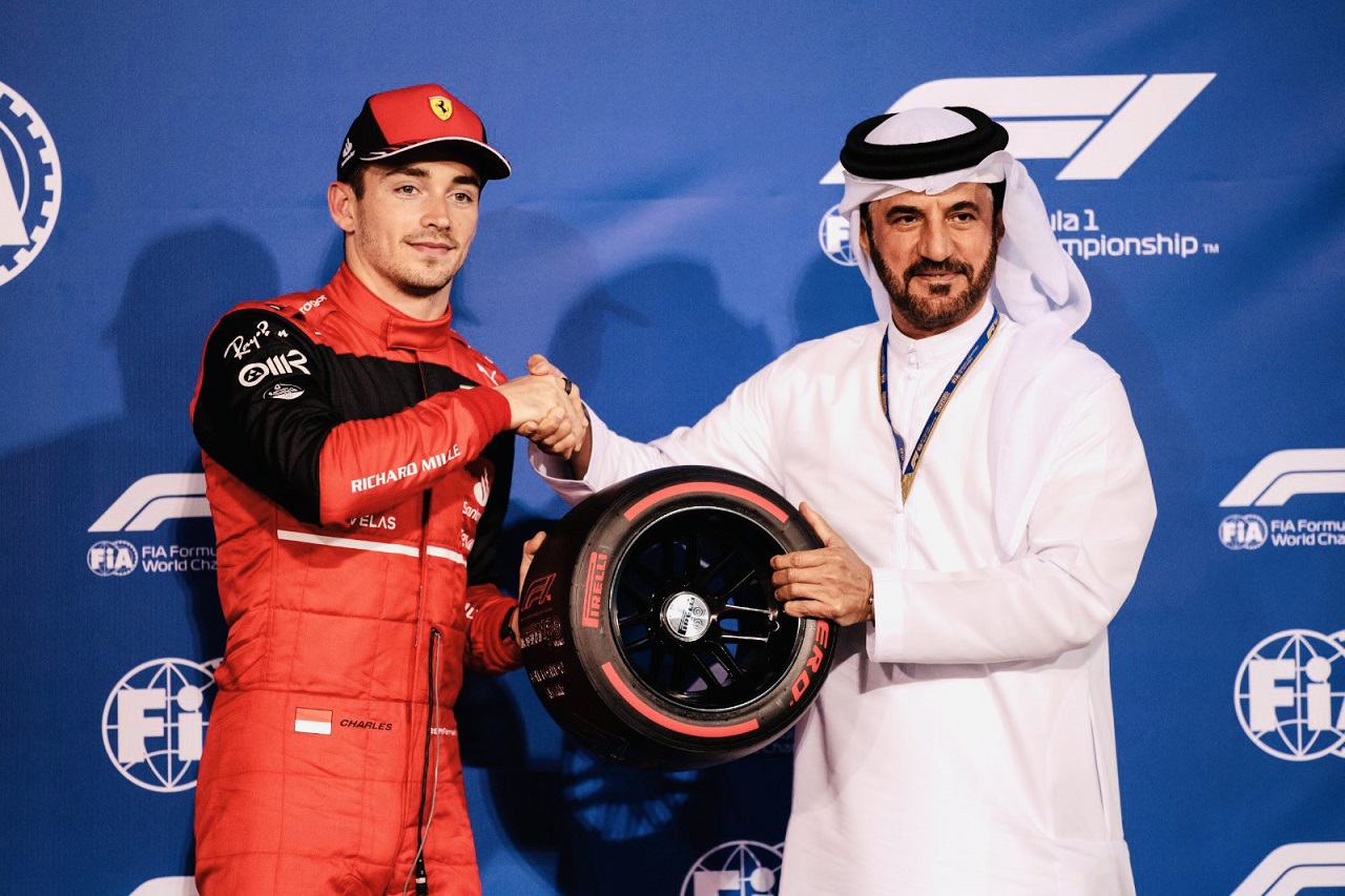 Leclerc cree poder convertir en victoria la pole en Bahrein