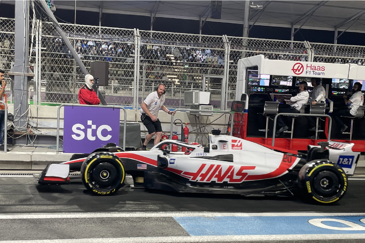 Rodaje complicado para Haas en los entrenamientos de Jeddah