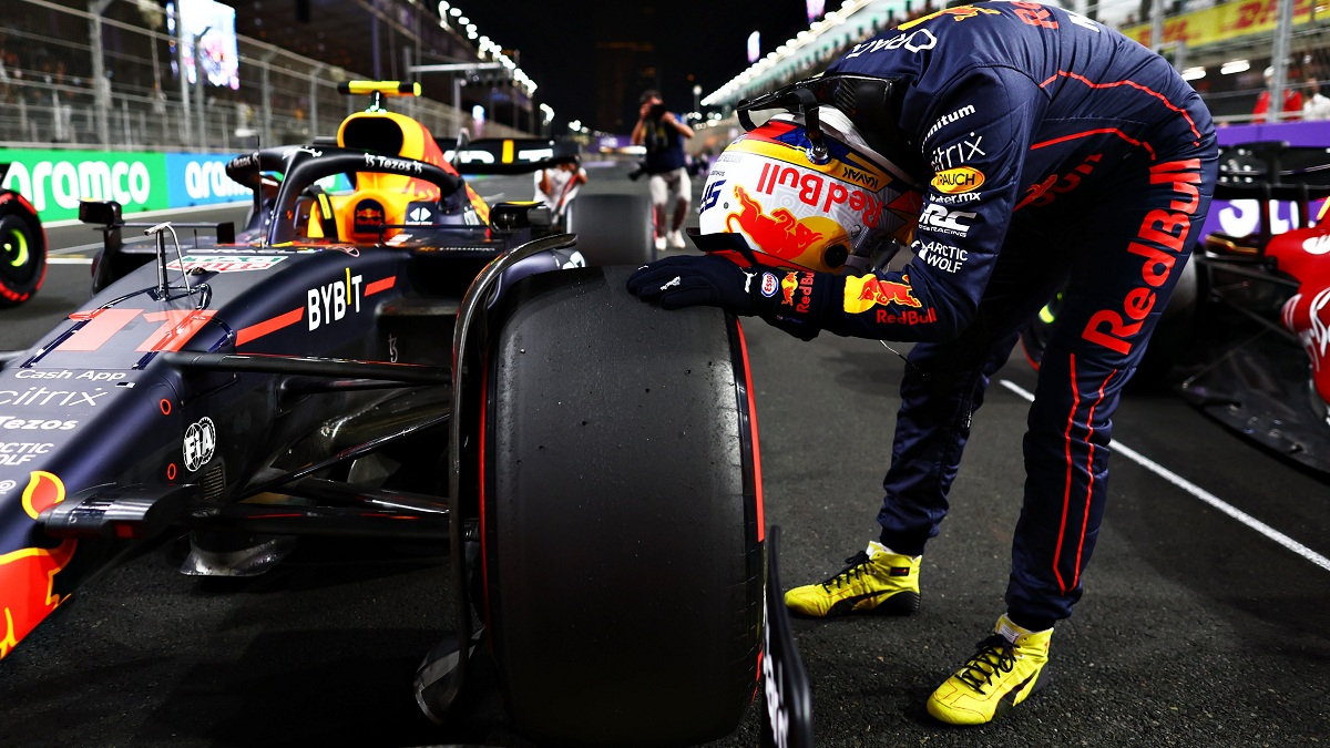 Pérez al bajarse del auto, le ahogó el día a Ferrari. (Oracle Red Bull Racing)