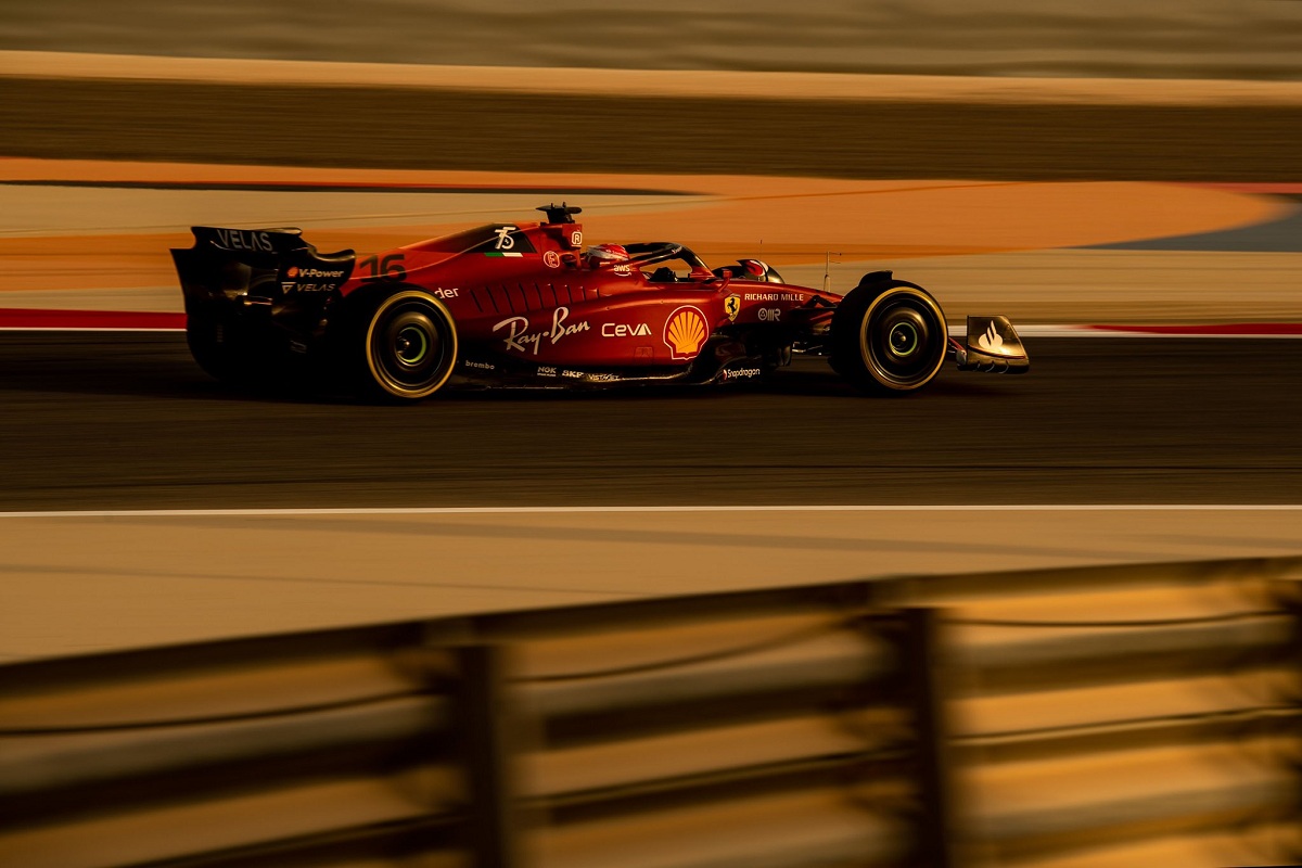 Leclerc en el atardecer de Bahrein. (Scuderia Ferrari)