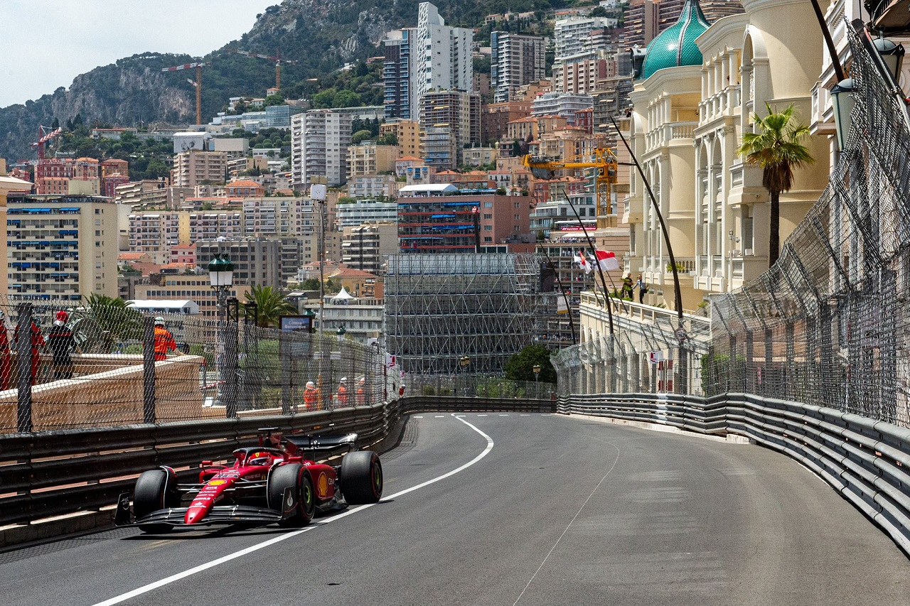 Leclerc enfocado en la carrera y sin pensar en el pasado