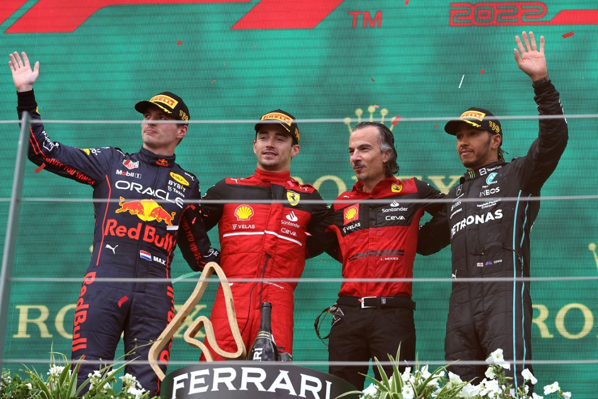 El podio de Austria multado con 10 mil euros cada uno. (Steve Etherington)