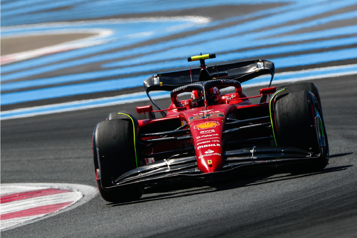 Sainz completa un buen viernes para Ferrari en Francia