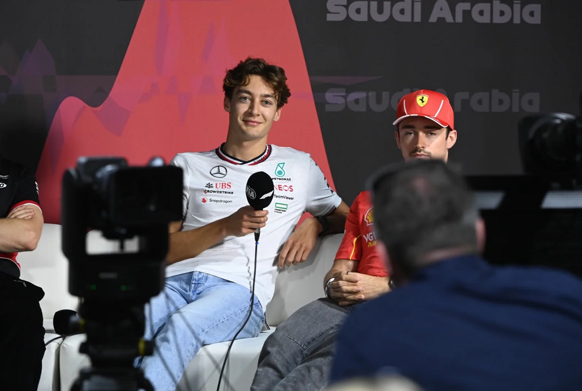 Russell en la rueda de prensa que se reallizó en el circuito de Jeddah. (Mark Sutton)