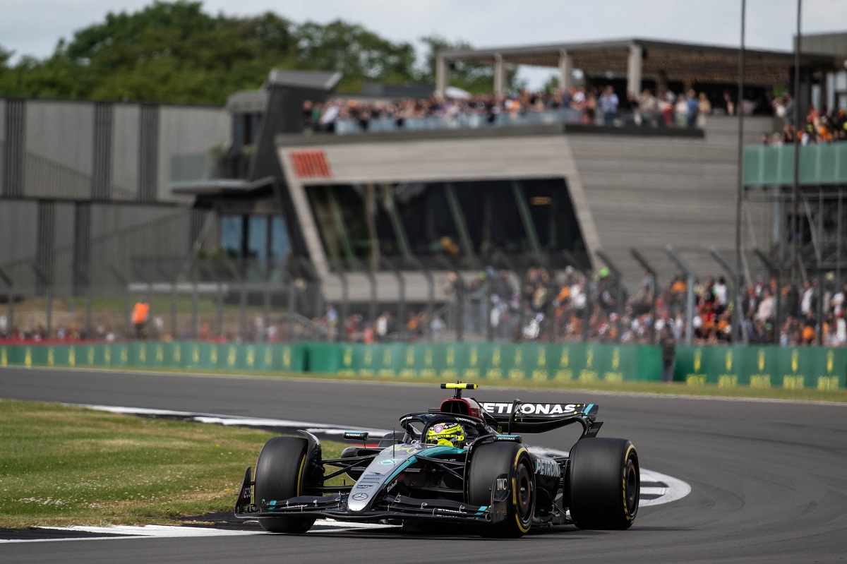 Hamilton durante la Q2. (Mercedes AMG-Petronas F1 Team)