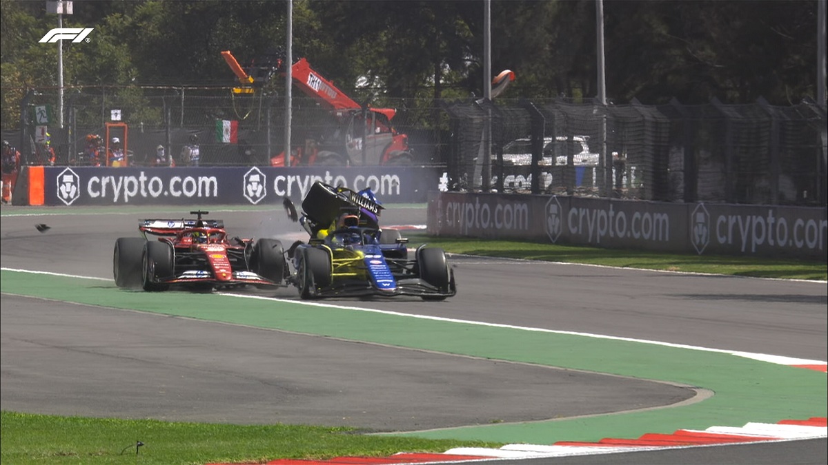 El accidente entre Albon y Bearman. (F1TV / FOM)