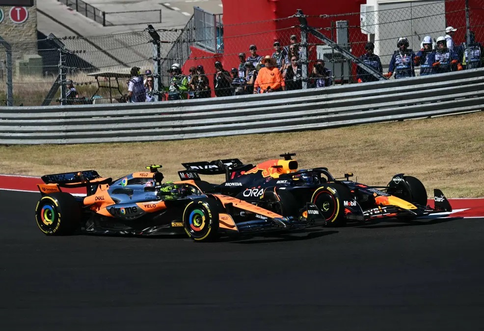 Norris acusa a Verstappen de exceder los límites de la pista en Austin: “Tenía ventaja”