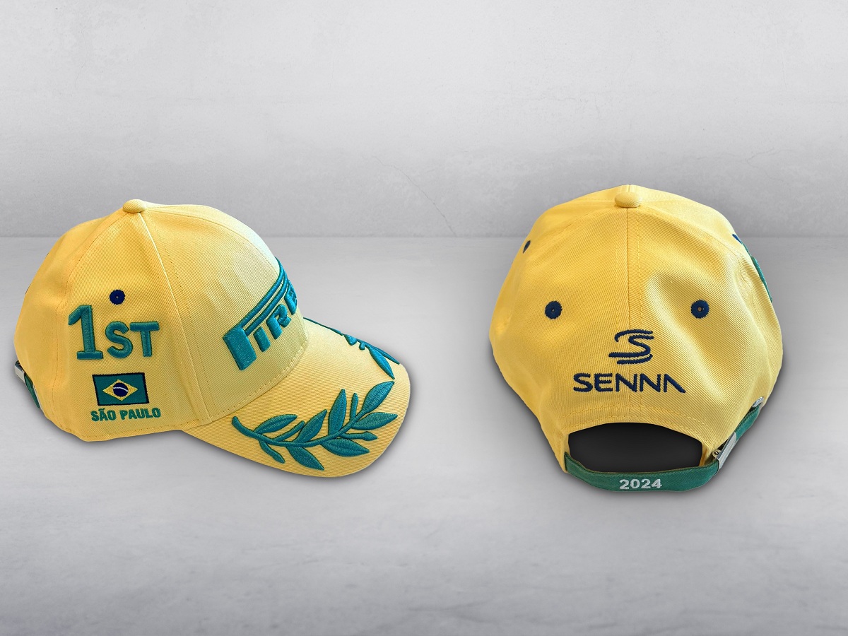 Gorras conmemorativas que se entregarán en la ceremonia del podio. (Pirelli Motorsport)