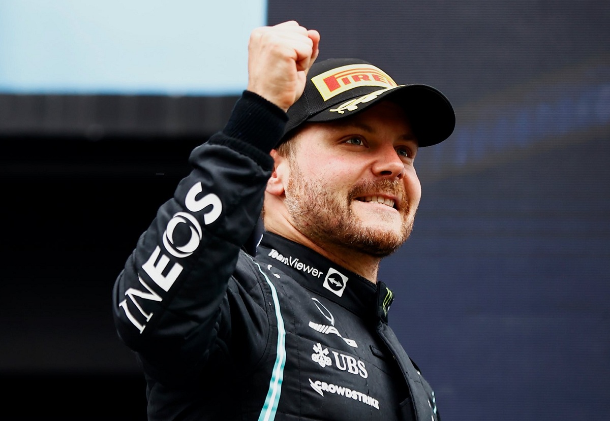 Bottas regresa a Mercedes como piloto de reserva