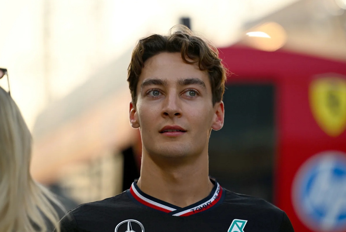 Russell en el paddock de yas marina. (Mark Sutton)