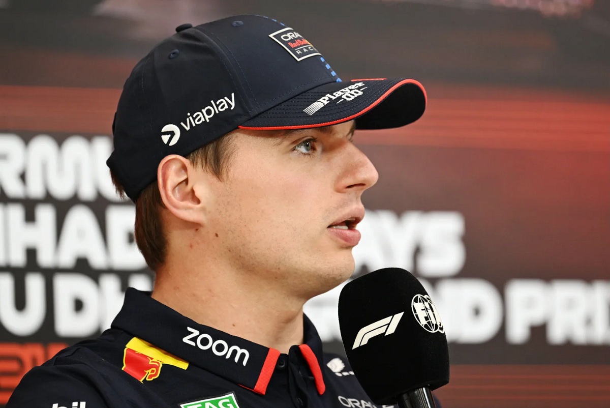 Verstappen en la rueda de prensa de Abu Dhabi. (Sam Bagnall)